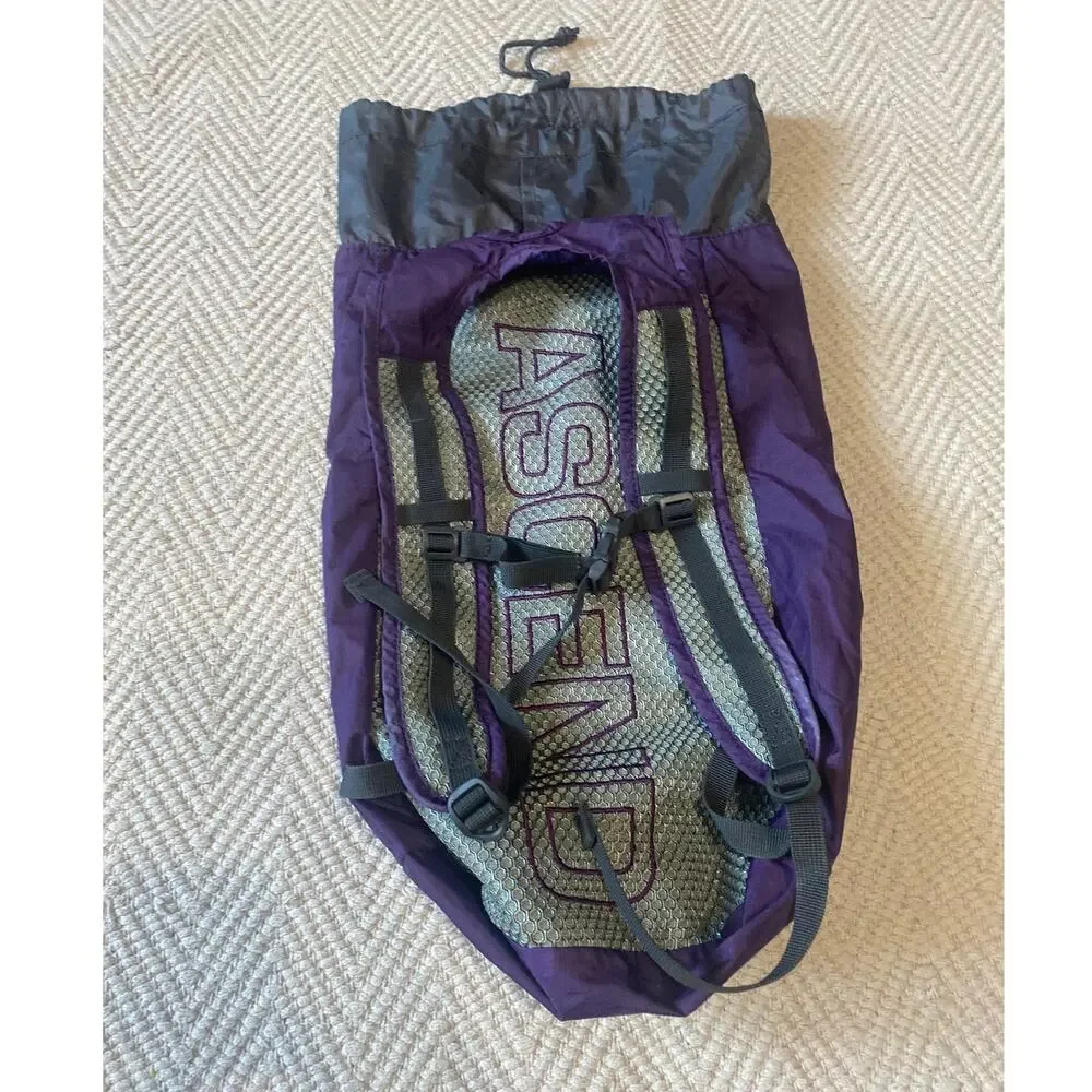 Ascend Dash 720 Purple Daypack Hiking Backpack Trail Bag Missing Bladder Bag